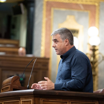 El Congreso pide al Gobierno medidas urgentes para salvaguardar los puestos de trabajo en Tubos Reunidos