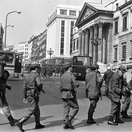 Imágenes del cordón policial que rodea el Congreso de los diputados en donde se estaba produciendo el intento de Golpe de Estado |  Europa Press