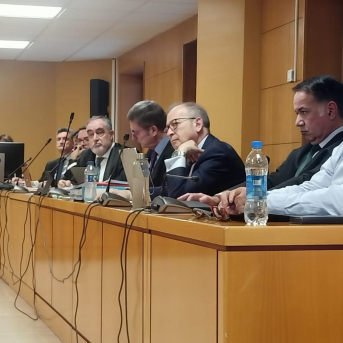 Abogados y acusados en el juicio del 'caso mediador' con Marco Antonio Navarro Tacoronte en primer término EUROPA PRESS