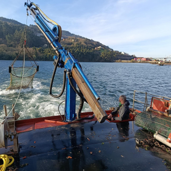 Científicos analizarán el plomo en la volandeira para reactivar su venta en la Ría de Vigo