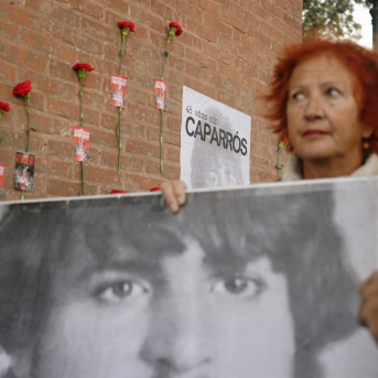 Imagen de la ofrenda floral en homenaje a Manuel José García Caparrós por el 48 aniversario de su asesinato Álex Zea - Europa Press