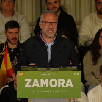 El candidato de Vox a la Presidencia de la Junta, Carlos Pollán, durante un acto en Zamora VOX