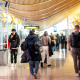 Viajeros en el Aeropuerto Adolfo Suárez Madrid-Barajas. Gabriel Luengas - Europa Press