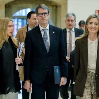 El Parlamento de La Rioja pone en marcha una Comisión de Estudio sobre el Acoso Escolar El Parlamento de La Rioja pone en marcha una Comisión de Estudio sobre el Acoso Escolar