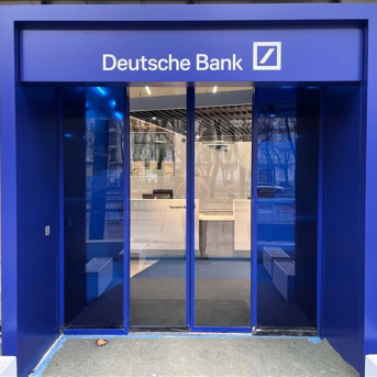Deutsche Bank reabre su 'flagship' del número 18 del Paseo de la Castellana de Madrid. DEUTSCHE BANK ESPAÑA Deutsche Bank reabre su 'flagship' del número 18 del Paseo de la Castellana de Madrid. DEUTSCHE BANK ESPAÑA