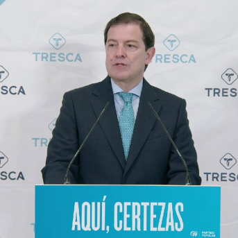 El candidato del Partido Popular de Castilla y León a la reelección, Alfonso Fernández Mañueco, durante su visita a las instalaciones de Tresca Ingeniería, en León, en el primer día de la campaña electoral. EUROPA PRESS