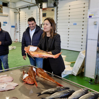 La Xunta impulsa la lonja de Laxe con mejoras para la pesca artesanal