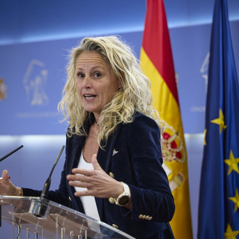 La diputada del PSOE Montse Mínguez, ofrece una rueda de prensa en el Congreso de los Diputados, a 21 de octubre de 2025, en Madrid (España). Jesús Hellín - Europa Press