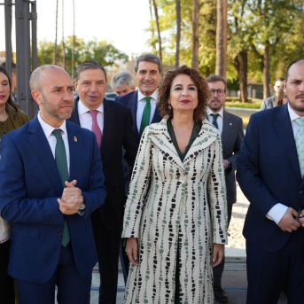 La vicepresidenta primera del Gobierno y ministra de Hacienda, María Jesús Montero, a su llegada al Parlamento de Andalucía por el acto de izada de la bandera en el 28F MARÍA JOSÉ LÓPEZ / EUROPA PRESS La vicepresidenta primera del Gobierno y ministra de Hacienda, María Jesús Montero, a su llegada al Parlamento de Andalucía por el acto de izada de la bandera en el 28F MARÍA JOSÉ LÓPEZ / EUROPA PRESS