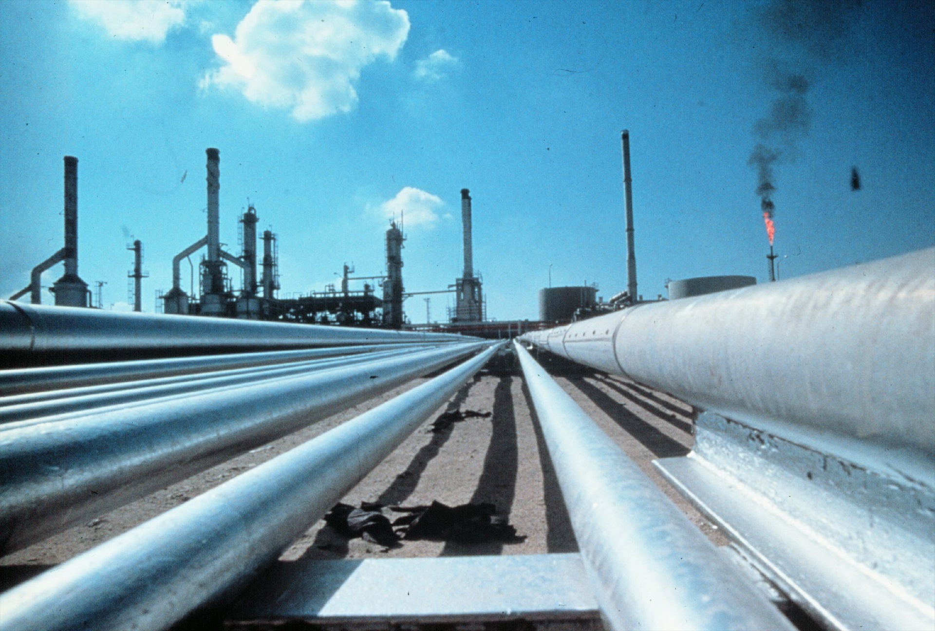 Refinería petrolífera en Kuwait. Europa Press.