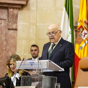 Aguirre llama a los diputados a imitar la solidaridad mostrada por Andalucía en Adamuz y Grazalema Aguirre llama a los diputados a imitar la solidaridad mostrada por Andalucía en Adamuz y Grazalema