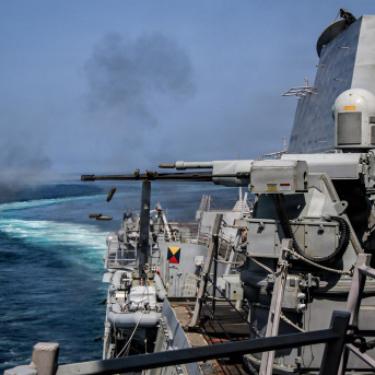 Buque de la Armada estadounidense 'USS Frank E. Petersen Jr' CENTCOM Buque de la Armada estadounidense 'USS Frank E. Petersen Jr' CENTCOM