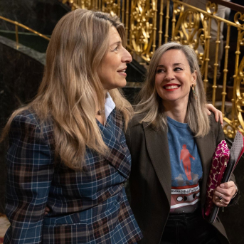 La vicepresidenta de Trabajo y Economía Social, Yolanda Díaz (i), y la portavoz de Sumar en el Congreso, Verónica Martínez Barbero (d), durante una sesión de control al Gobierno en el Congreso | Eduardo Parra / Europa Press La vicepresidenta de Trabajo y Economía Social, Yolanda Díaz (i), y la portavoz de Sumar en el Congreso, Verónica Martínez Barbero (d), durante una sesión de control al Gobierno en el Congreso | Eduardo Parra / Europa Press