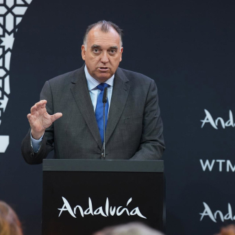 El consejero de Turismo y Andalucía Exterior, Arturo Bernal, en una imagen de archivo. Francisco J. Olmo - Europa Press