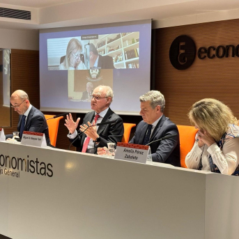 El Consejo General de Economistas de España (CGE) presenta el informe del Observatorio Financiero y Claves Económicas correspondiente al segundo semestre de 2025 CGE El Consejo General de Economistas de España (CGE) presenta el informe del Observatorio Financiero y Claves Económicas correspondiente al segundo semestre de 2025 CGE