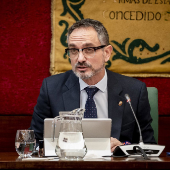 El alcalde de Móstoles, Manuel Bautista, durante un pleno extraordinario en el Ayuntamiento de Móstoles, a 24 de febrero de 2026, en Móstoles, Madrid (España). E A. Pérez Meca - Europa Press El alcalde de Móstoles, Manuel Bautista, durante un pleno extraordinario en el Ayuntamiento de Móstoles, a 24 de febrero de 2026, en Móstoles, Madrid (España). E A. Pérez Meca - Europa Press