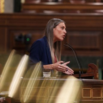 La portavoz de Junts en el Congreso, Miriam Nogueras, interviene durante una sesión plenaria en el Congreso de los Diputados | Matías Chiofalo (Europa Press). La portavoz de Junts en el Congreso, Miriam Nogueras, interviene durante una sesión plenaria en el Congreso de los Diputados | Matías Chiofalo (Europa Press).