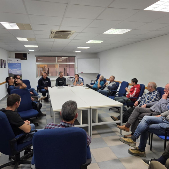 UAGA reclama al Gobierno de Aragón agilidad en las ayudas tras el foco de DNC en una ganadería de Fiscal (Huesca) UAGA reclama al Gobierno de Aragón agilidad en las ayudas tras el foco de DNC en una ganadería de Fiscal (Huesca)