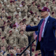 El presidente de EEUU, Donald Trump, en una celebración por el 250.º aniversario del Ejército en la Base Militar de Fort Bragg, Carolina del Norte Europa Press/Contacto/Sgt. Austin Robertson/U.S Ar