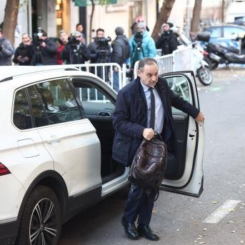 El exministro José Luis Abalos a su llegada al Tribunal Supremo, a 27 de noviembre de 2025, en Madrid (España).  Eduardo Parra - Europa Press