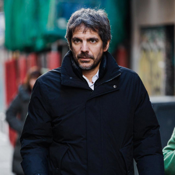 El ministro de Cultura, Ernest Urtasun, a su llegada a la presentación de las  medidas de apoyo del Ministerio de Cultura a salas de música en vivo en la sala el Sol, a 14 de enero de 2026, en Madrid (España). Carlos Luján - Europa Press