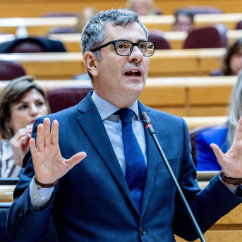 Bolaños acusa al PP de vulnerar la Constitución por retrasar la renovación de magistrados del TC que debe hacer el Senado