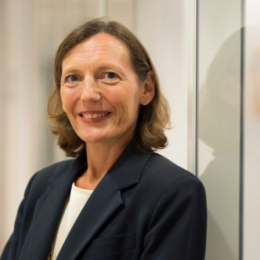 La directora de EuroCommerce, Christel Delberghe, analiza la actualidad del sector textil. EuroCommerce.