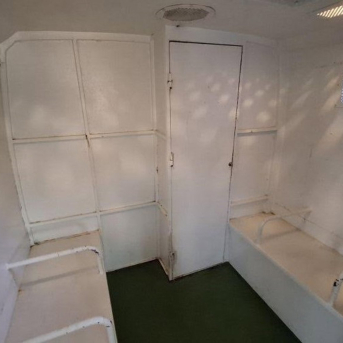 Interior de un vehículo de traslado de presos de la Guardia Civil AUGC Interior de un vehículo de traslado de presos de la Guardia Civil AUGC