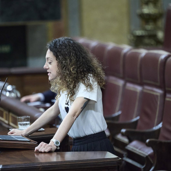 La diputada de Sumar Aina Vidal interviene durante una sesión plenaria, en el Congreso de los Diputados, a 26 de febrero de 2026, en Madrid (España). Jesús Hellín - Europa Press