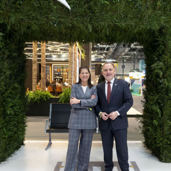 Aena firma un acuerdo con Spain Film Commission (SFC) para impulsar los aeropuertos como localizaciones de rodajes AENA