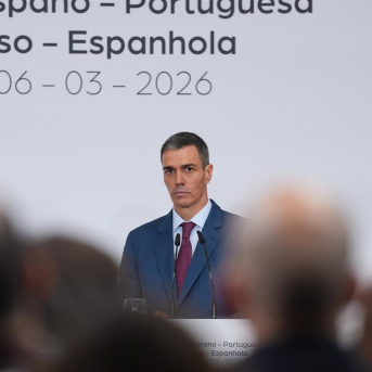 Comparecencia ante los medios del presidente del Gobierno, Pedro Sánchez, tras presidir junto a su homólogo portugués, Luis Montenegro,la ceremonia de firma de acuerdos de la XXXVI Cumbre hispano-portuguesa. Francisco J. Olmo - Europa Press