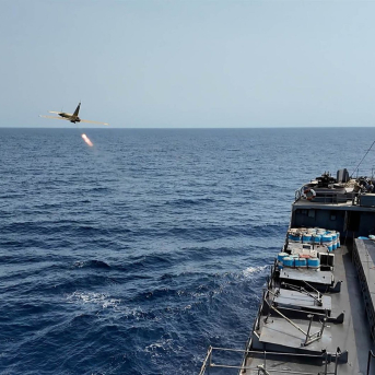 Imagen de archivo de simulacros de una fragata iraní en Omán  Europa Press/Contacto/Iranian Army Office