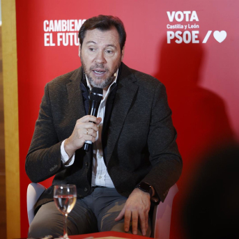 El ministro de Transportes y Movilidad, Óscar Puente, participa en un desayuno informativo, a 9 de marzo de 2026, en Soria, Castilla y León (España). Concha Ortega Oroz - Europa Press