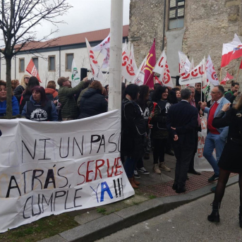 PRC y PSOE defenderán en el Parlamento las demandas salariales de las limpiadoras de Valdecilla