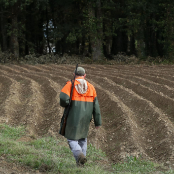 Los cazadores celebran la nueva licencia única de caza y pesca para 10 comunidades