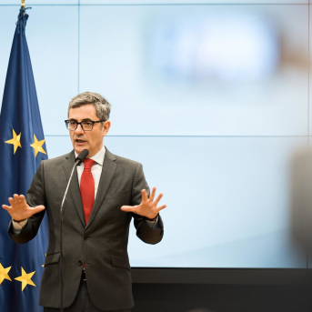 El Gobierno usará la ley de menores en Internet para endurecer penas por manipular algoritmos en plataformas digitales