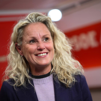 La portavoz de la CEF, Montse Mínguez, ofrece una rueda de prensa tras la reunión de la Comisión Ejecutiva Federal del PSOE, a 9 de febrero de 2026, en Madrid (España).  Alejandro Martínez Vélez - Europa Press