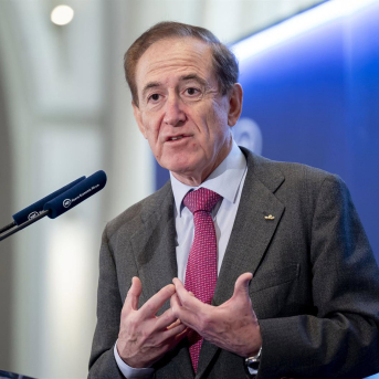 El presidente y CEO de Mapfre, Antonio Huertas, durante un desayuno de Nueva Economía Forum, en el Hotel Mandarin Oriental Ritz, a 16 de febrero de 2026, en Madrid (España). Alberto Ortega - Europa Press
