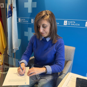 La conselleira de Medio Ambiente, Ángeles Vázquez, remite una carta a la ministra para la Transición Ecológica sobre el reglamento de Costas XUNTA La conselleira de Medio Ambiente, Ángeles Vázquez, remite una carta a la ministra para la Transición Ecológica sobre el reglamento de Costas XUNTA