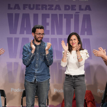 (I-D) La secretaria política de Podemos y eurodiputada, Irene Montero; el candidato de Podemos a la Presidencia de la Junta de Castilla y León, Miguel Ángel Llamas y la secretaria general de Podemos, Ione Belarra,  Photogenic/Claudia Alba - Europa Press