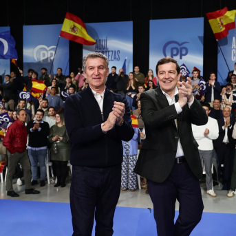 En Valladolid, El Presidente Del PP, Alberto Núñez Feijóo, Y El Candidato A La Reelección, Alfonso Fernández Mañueco, Participan En Un Acto De Cierre De Campaña. EP CLAUDIA ALBA En Valladolid, El Presidente Del PP, Alberto Núñez Feijóo, Y El Candidato A La Reelección, Alfonso Fernández Mañueco, Participan En Un Acto De Cierre De Campaña. EP CLAUDIA ALBA