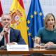 El ministro de Política Territorial y Memoria Democrática, Ángel Víctor Torres, junto a la consejera de Gobernanza, Administración Digital y Autogobierno del Gobierno Vasco, Maria Ubarretxena Alberto Ortega - Europa Press