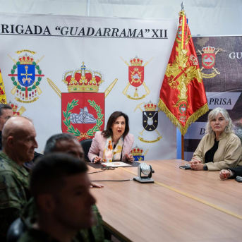 La ministra de Defensa, Margarita Robles, en la base de El Goloso (Madrid) MATÍAS CHIOFALO - EUROPA PRESS