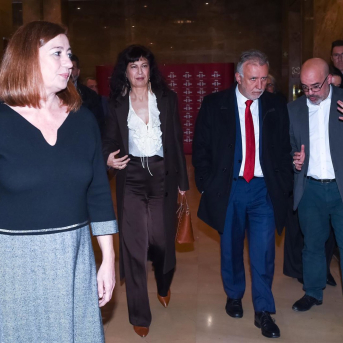 (I-D) La presidenta del Congreso, Francina Armengol; la ministra de Igualdad, Ana Redondo y el ministro de Política Territorial y Memoria Democrática, Ángel Víctor Torres, a 12 de febrero de 2025, en Madrid (España). Gustavo Valiente - Europa Press