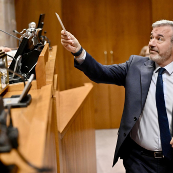El líder del Partido Popular en Aragón, Jorge Azcón, vota durante el pleno constitutivo de la XII legislatura de las Cortes de Aragón, a 3 de marzo de 2026, en Zaragoza, Aragón (España). Marcos Cebrián - Europa Press El líder del Partido Popular en Aragón, Jorge Azcón, vota durante el pleno constitutivo de la XII legislatura de las Cortes de Aragón, a 3 de marzo de 2026, en Zaragoza, Aragón (España). Marcos Cebrián - Europa Press