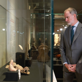 El Rey Felipe VI visita la exposición “La mitad del mundo. La mujer en el México indígena” en el Museo Arqueológico Nacional CASA S. M. EL REY