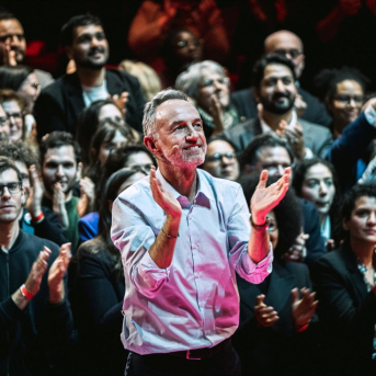 El candidato de la coalición de izquierdas a la alcaldía de Paris, Emmanuel Gregoire, en un acto de campaña. Europa Press/Contacto/Olivier Donnars El candidato de la coalición de izquierdas a la alcaldía de Paris, Emmanuel Gregoire, en un acto de campaña. Europa Press/Contacto/Olivier Donnars
