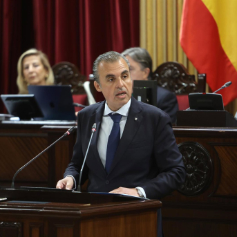 Los docentes exentos de catalán no consolidarán su plaza fija hasta demostrar dominio del idioma Los docentes exentos de catalán no consolidarán su plaza fija hasta demostrar dominio del idioma