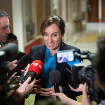 Mónica García reivindica el papel de Sumar en el Gobierno frente a quienes reclaman romper: Va a haber Gobierno para rato