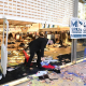 Un hombre recoge una tienda vandalizada durante los piquetes para un SMI propio David de Haro - Europa Press